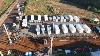 Baterias na rede elétrica: Como o Paraná inova na distribuição de energia em 2026?