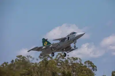 F-39E Gripen: Brasil entra na elite com caça supersônico nacional!