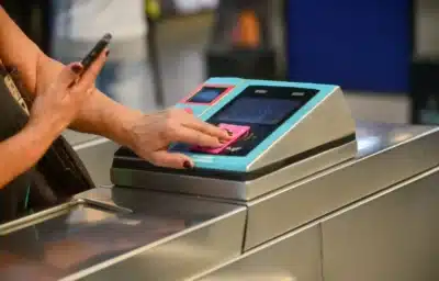 Governança de Dados: Urgente Estratégia para Mobilidade Urbana em 2026