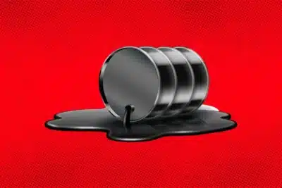 Petróleo despenca em 6 anos após sinal de negociação com o Irã e Ormuz? Veja o impacto!