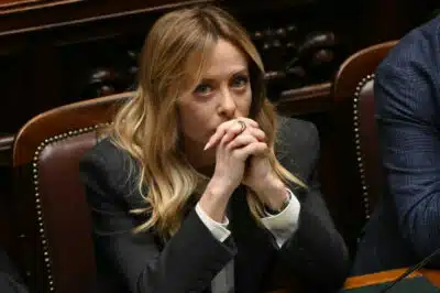 Meloni critica Trump após ataques a Leão XIV: O que se desenrola na diplomacia?