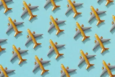 Crise no Ar: Preços de Passagens Aéreas Disparam Após Conflito Irã-Israel!