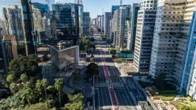 São Paulo em Festa: Rodízio Suspenso e Trânsito Sem Restrições!