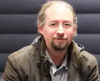 John Carreyrou sugere que Adam Back é Satoshi Nakamoto; o que ele descobriu?