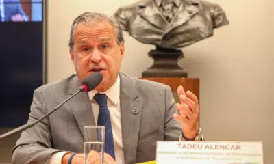 Tadeu Alencar vota por impeachment de Dilma em 2016; veja o impacto das mudanças no governo!