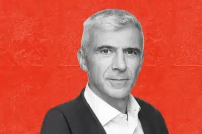 Nubank Recruta Ex-Amazon e Apple para Impulsionar Crescimento Global