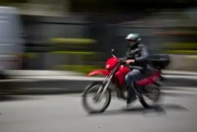 Regulamentação do trabalho por apps: o que esperar do relatório de Augusto Coutinho?