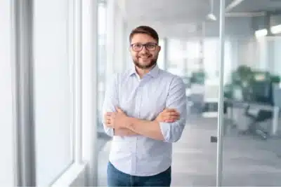 IA transforma ensino no Brasil: veja como Super Professor otimiza aulas e notas!